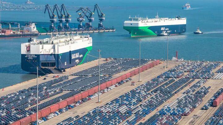 对话郑永年：中国经济的“跃迁”，关键不仅在技术，更在制度