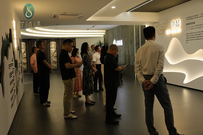 北大商哲班探访祥祯福：高品质翡翠背后的文化价值、收藏逻辑与传承意义