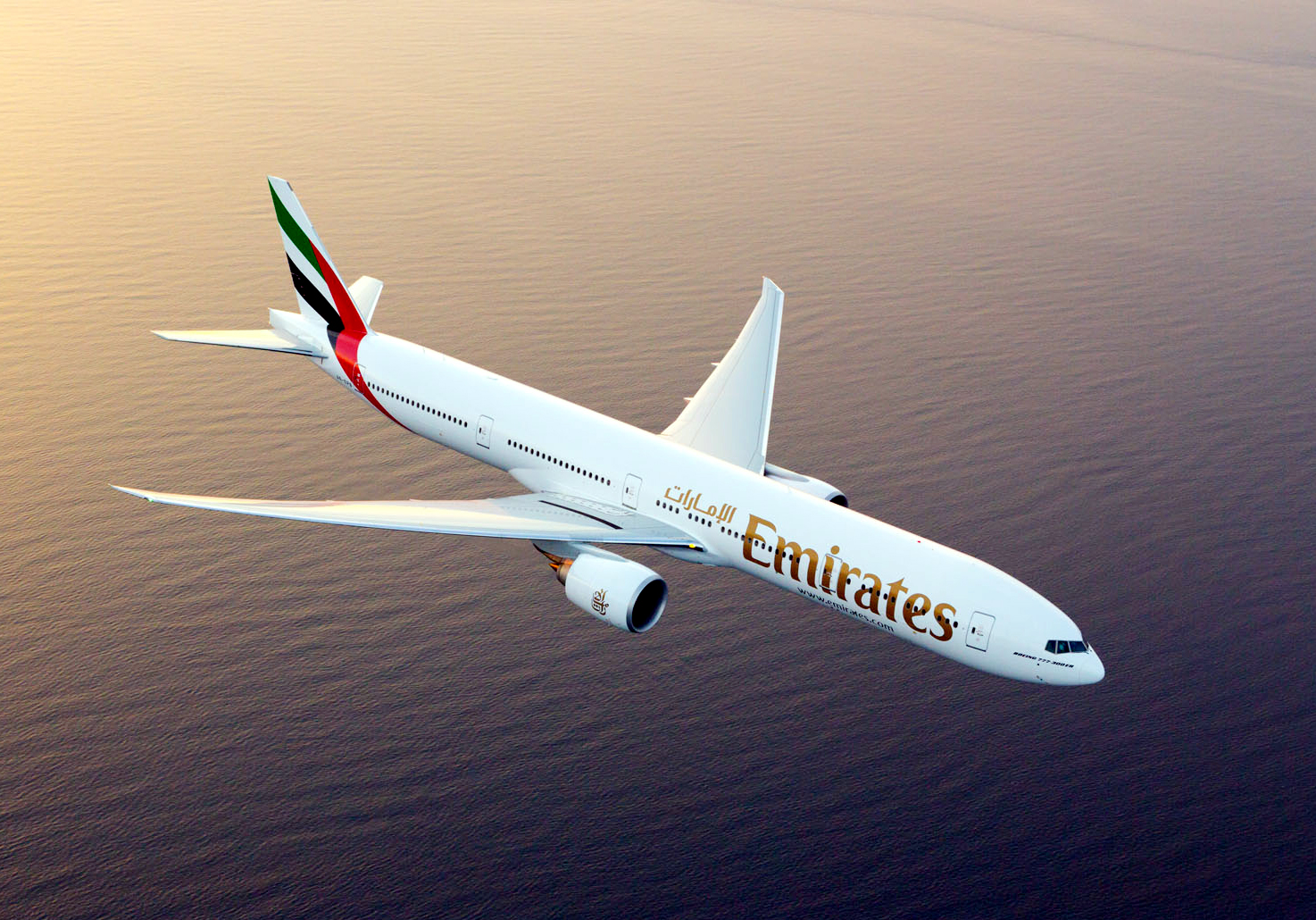 阿联酋航空波音777-300ER客机.jpg